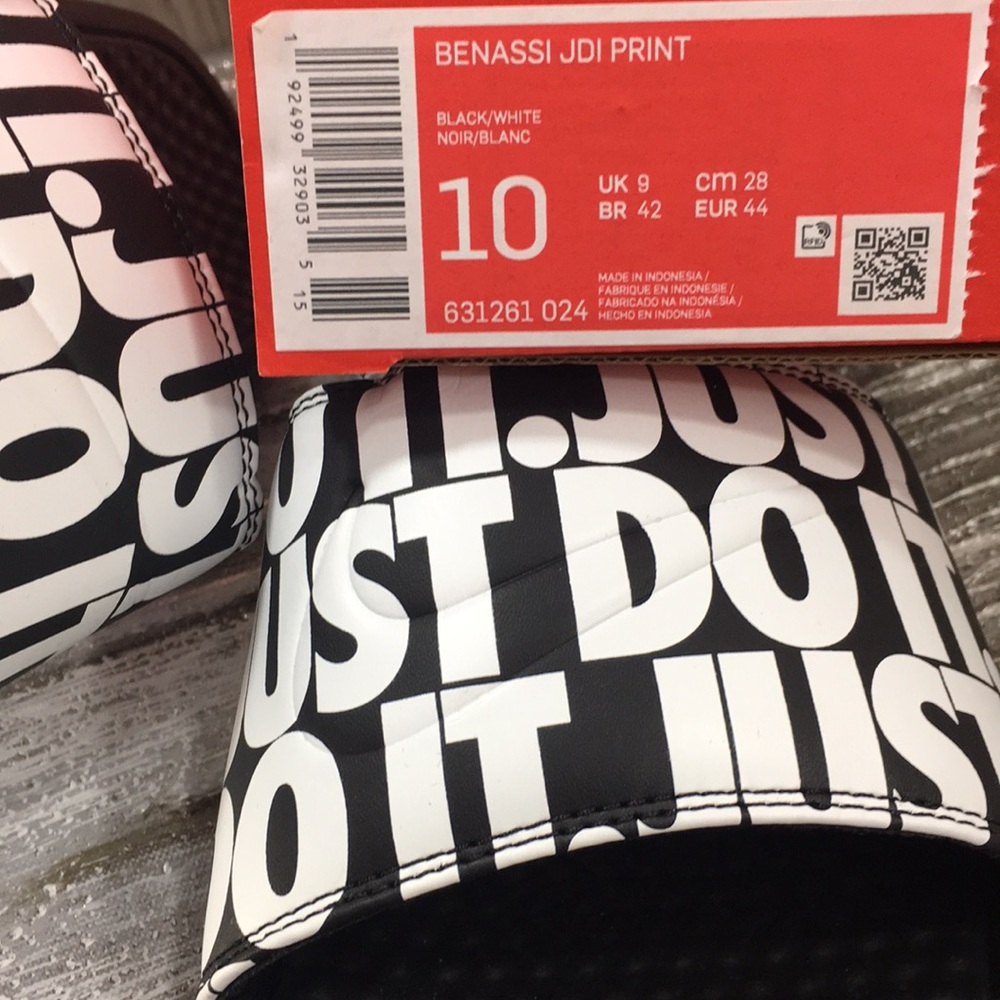 Nike Benassi JDI PRINT men’s slides black/white - Picture 8 of 8